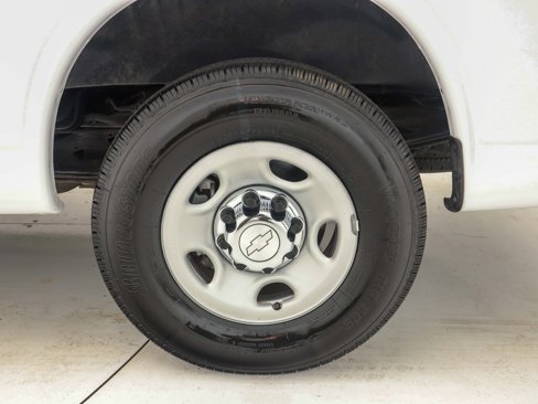 Used 2019 Chevrolet Express 2500 LT w/ LT Preferred Equipment Group image 27