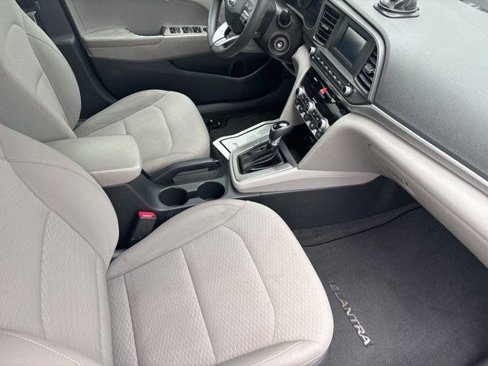 Used 2020 Hyundai Elantra SE image 35