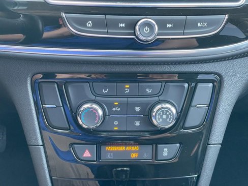 Used 2021 Buick Encore Preferred w/ Safety Package image 37