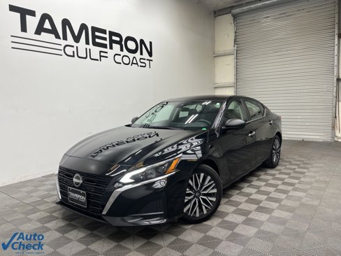 Used 2024 Nissan Altima 2.5 SV image 2