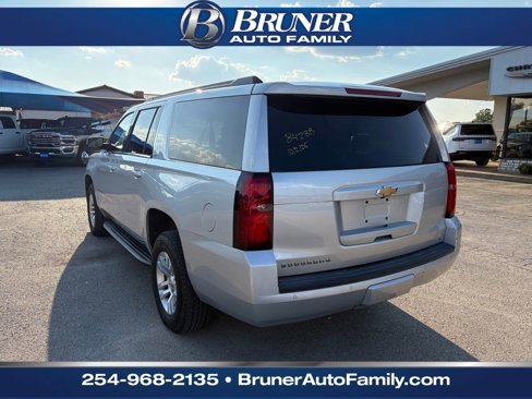 Used 2018 Chevrolet Suburban LT image 25