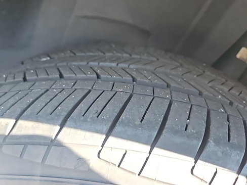 Used 2016 Ford Explorer XLT w/ Equipment Group 202A image 16