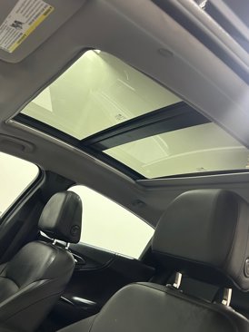 Used 2016 Chevrolet Malibu LT w/ Leather Package image 14