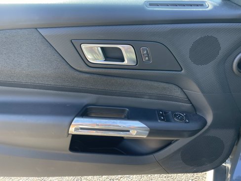 Used 2024 Ford Mustang Coupe image 11