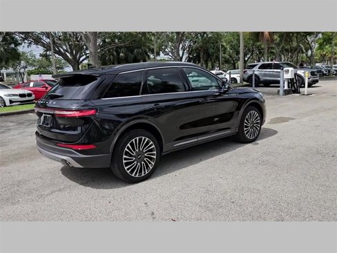 Used 2022 Lincoln Corsair Reserve image 30