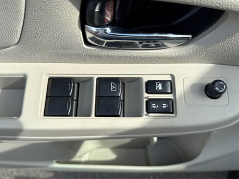 Used 2013 Subaru Crosstrek 2.0i Premium image 33