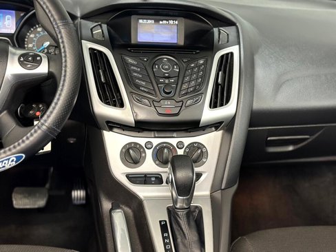 Used 2014 Ford Focus SE w/ SE Winter Package image 15