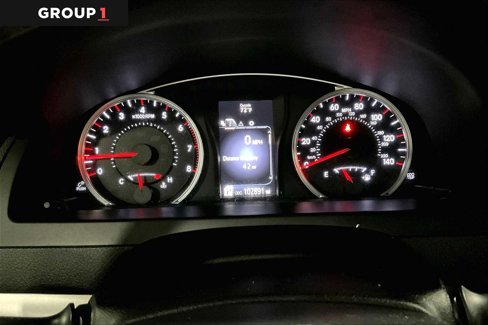 Used 2017 Toyota Camry SE image 25
