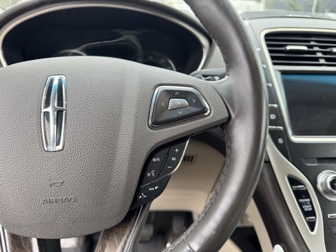 Used 2018 Lincoln MKX Select w/ Select Plus Package image 14