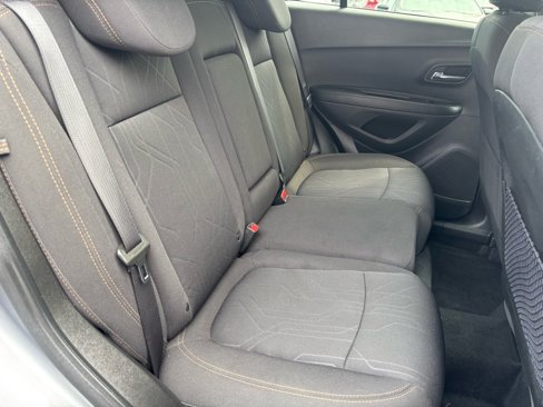 Used 2020 Chevrolet Trax LT image 18
