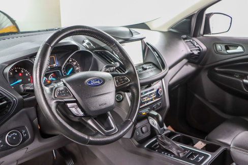 Used 2019 Ford Escape SEL image 22