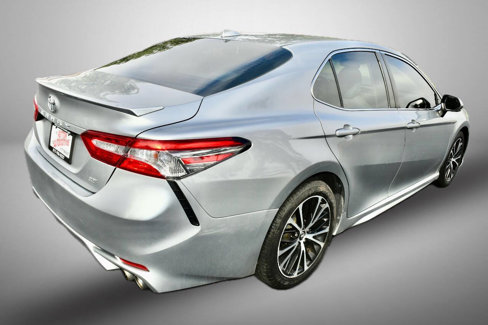 Used 2019 Toyota Camry SE image 6