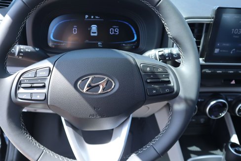 New 2025 Hyundai Venue SEL image 11