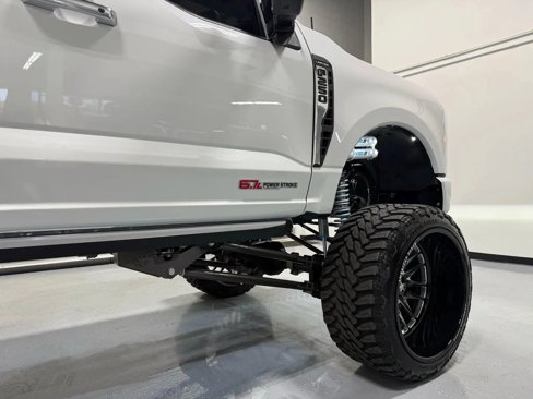 Used 2024 Ford F250 Limited image 17