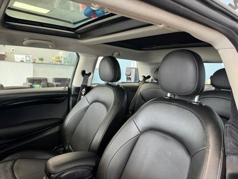 Used 2019 MINI Cooper 2-Door Hardtop image 29