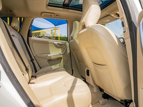 Used 2015 Volvo XC60 T6 image 23