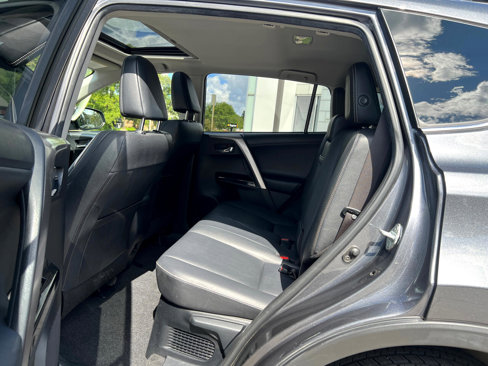 Used 2016 Toyota RAV4 Limited image 34