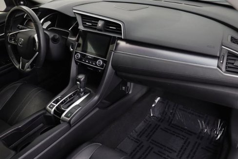 Used 2018 Honda Civic Touring image 29