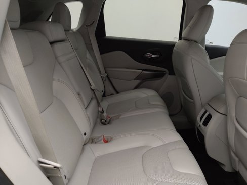 Used 2019 Jeep Cherokee Limited image 19