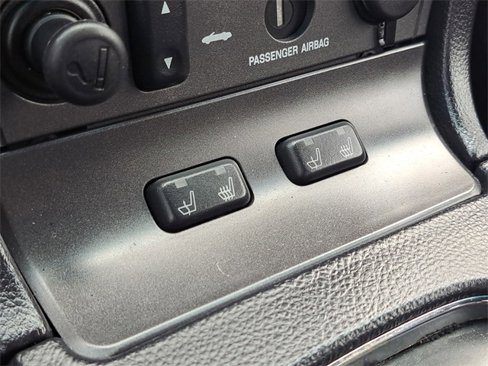 Used 2004 Ford Thunderbird image 16