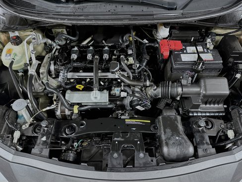 Used 2021 Nissan Versa SV image 27