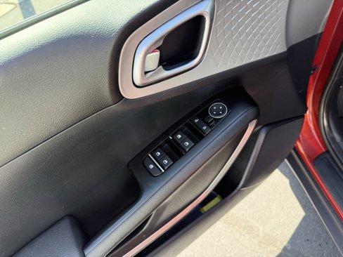 Used 2024 Kia Soul LX w/ Option Group 015 image 8