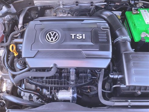 Used 2017 Volkswagen Golf Alltrack image 30