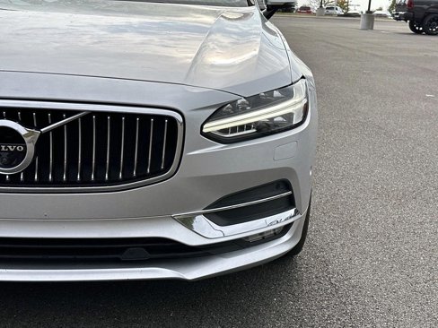 Used 2018 Volvo S90 T6 Inscription image 10