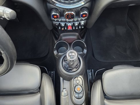 Used 2019 MINI Cooper S image 23
