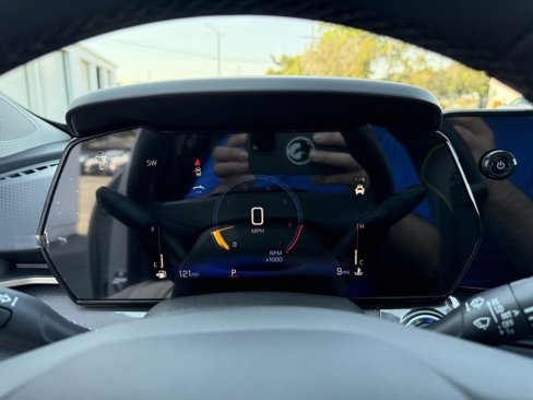 New 2026 Chevrolet Trax ACTIV w/ Sunroof Package image 20