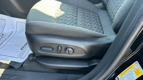 Certified 2023 Chevrolet Equinox LT image 24