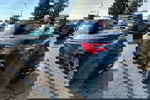 Used 2013 Chrysler 200 Limited image 5
