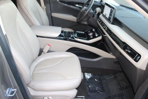 Used 2021 Lincoln Nautilus FWD w/ Equipment Group 101A image 31
