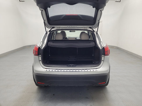 Used 2018 Nissan Rogue Sport SV w/ SV Technology Package image 29