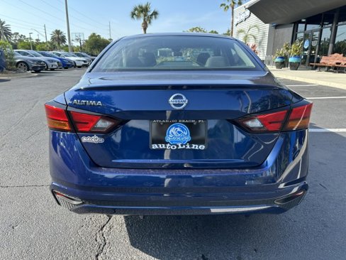 Used 2022 Nissan Altima 2.5 S image 5