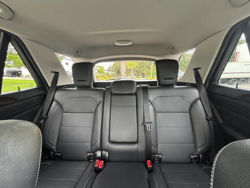 Used 2014 Mercedes-Benz ML 350 4MATIC w/ Premium 1 Package image 11