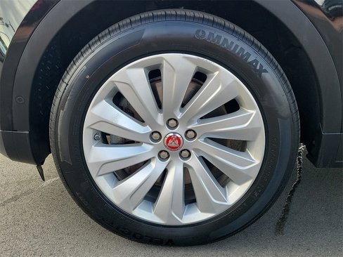 Used 2018 Jaguar E-PACE SE image 26