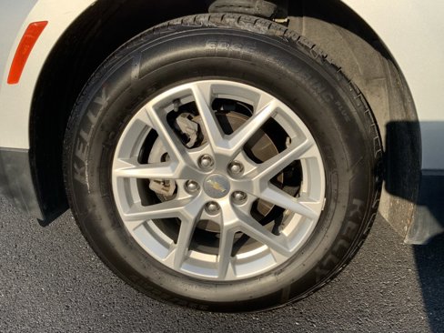 Used 2022 Chevrolet Equinox LS w/ LS Convenience Package image 17