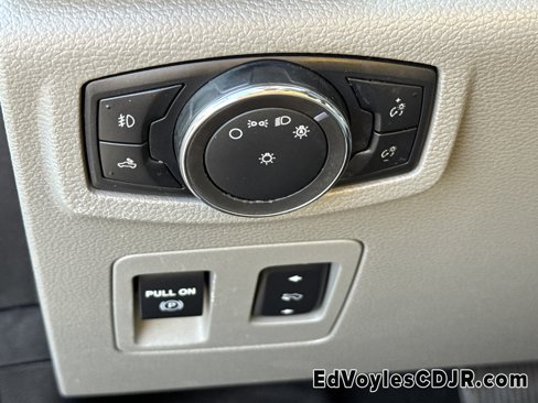 Used 2020 Ford F150 Lariat image 38