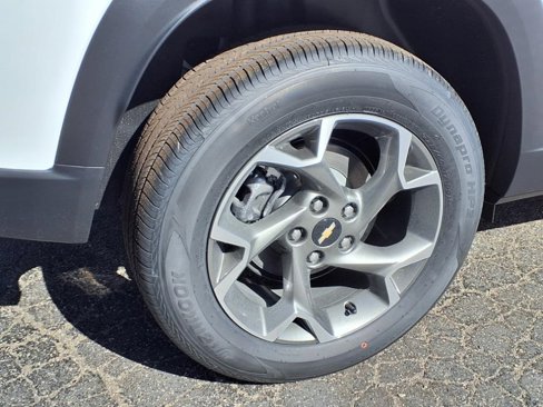 New 2025 Chevrolet Trax LT w/ Driver Confidence Package image 4