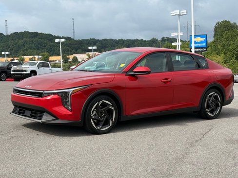 Used 2025 Kia K4 EX image 1