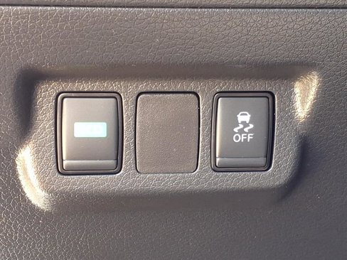 Used 2019 Nissan Sentra S image 18