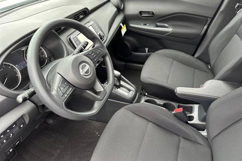 New 2025 Nissan Kicks Play S image 10