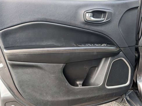 Used 2019 Jeep Compass Latitude w/ Popular Equipment Group image 14