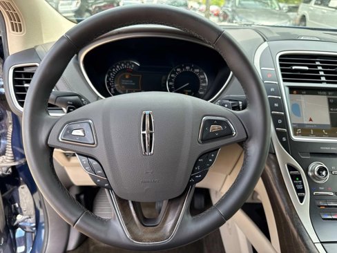 Used 2017 Lincoln MKX Reserve image 24