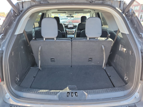 Used 2021 Ford Explorer XLT w/ Equipment Group 202A image 29