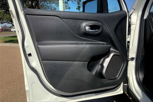Used 2022 Jeep Renegade Latitude w/ Convenience Group image 21
