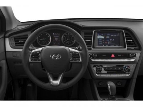 Used 2018 Hyundai Sonata SE w/ Cargo Package image 10