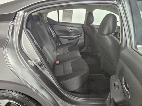 Used 2022 Nissan Sentra SV image 15