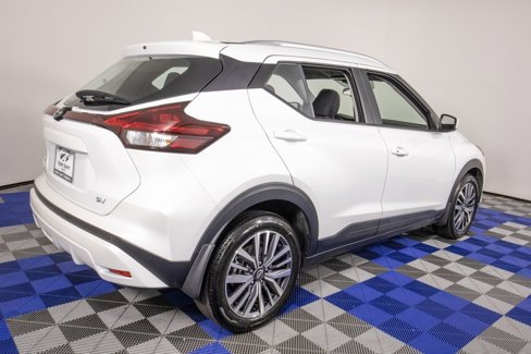 Used 2024 Nissan Kicks SV image 5